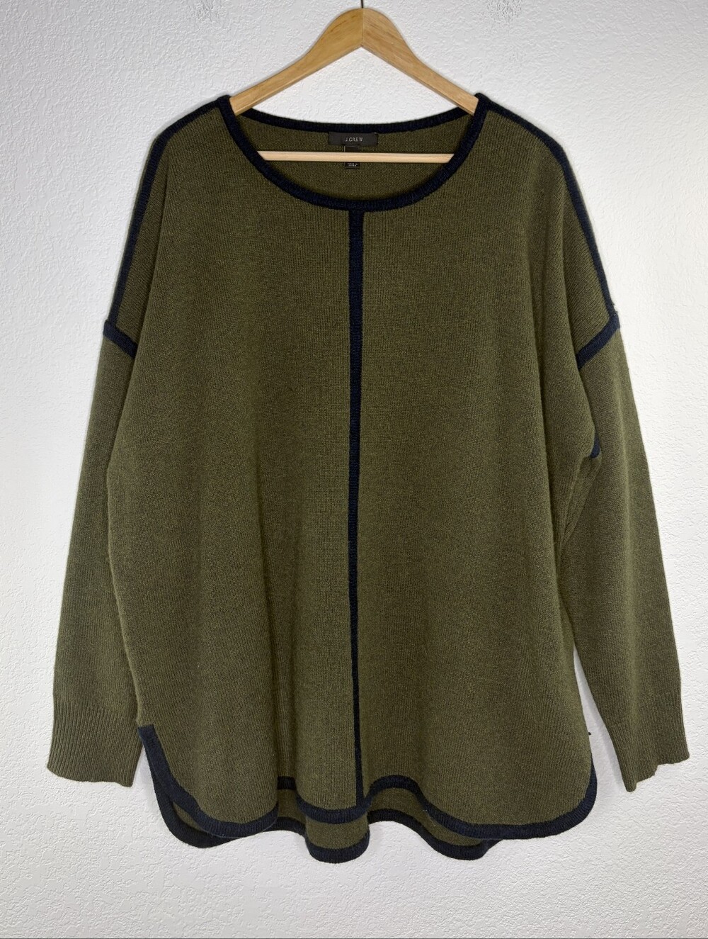 J Crew 100% Wool Olive Green Navy Sweater Large